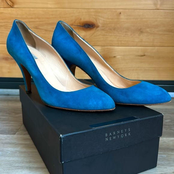 BARNEY’S NEW YORK Co-Op Pumps - Picture 2 of 8